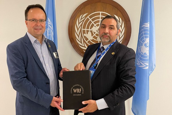 A World Roma Federation meghívására az ENSZ New York-i székházában járt Hégely Péter kormányzó